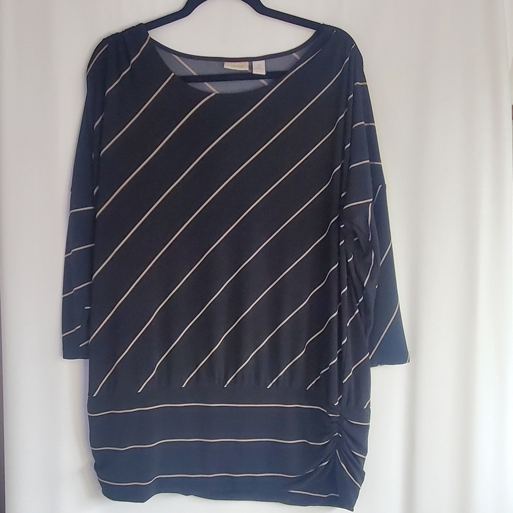 CHICO'S Size 3 Black & white asymmetrical stripe banded 3/4 Sl tunic top